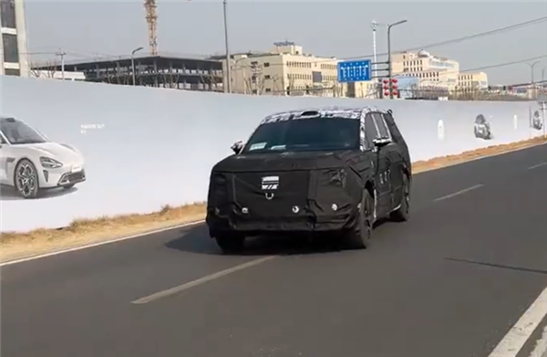 小孩哥喊话雷军出一款全家出行的车：已在测试 预计明年发